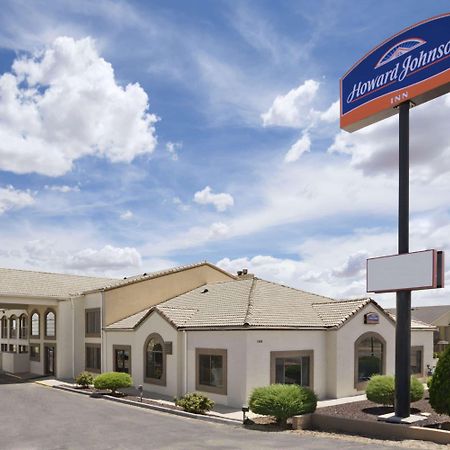 Howard Johnson By Wyndham Holbrook Exterior photo